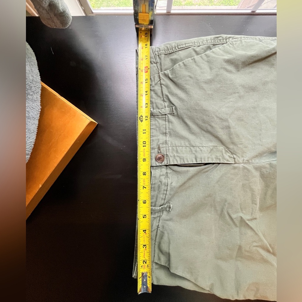 Gap Olive Green Capri Pants, Size 12 - Picture 9 of 11